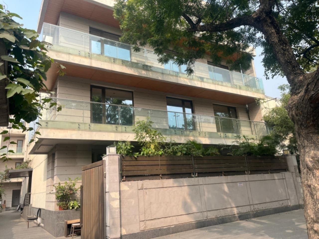 3 BHK in Independent Floors at DLF City Phase 1 and 3